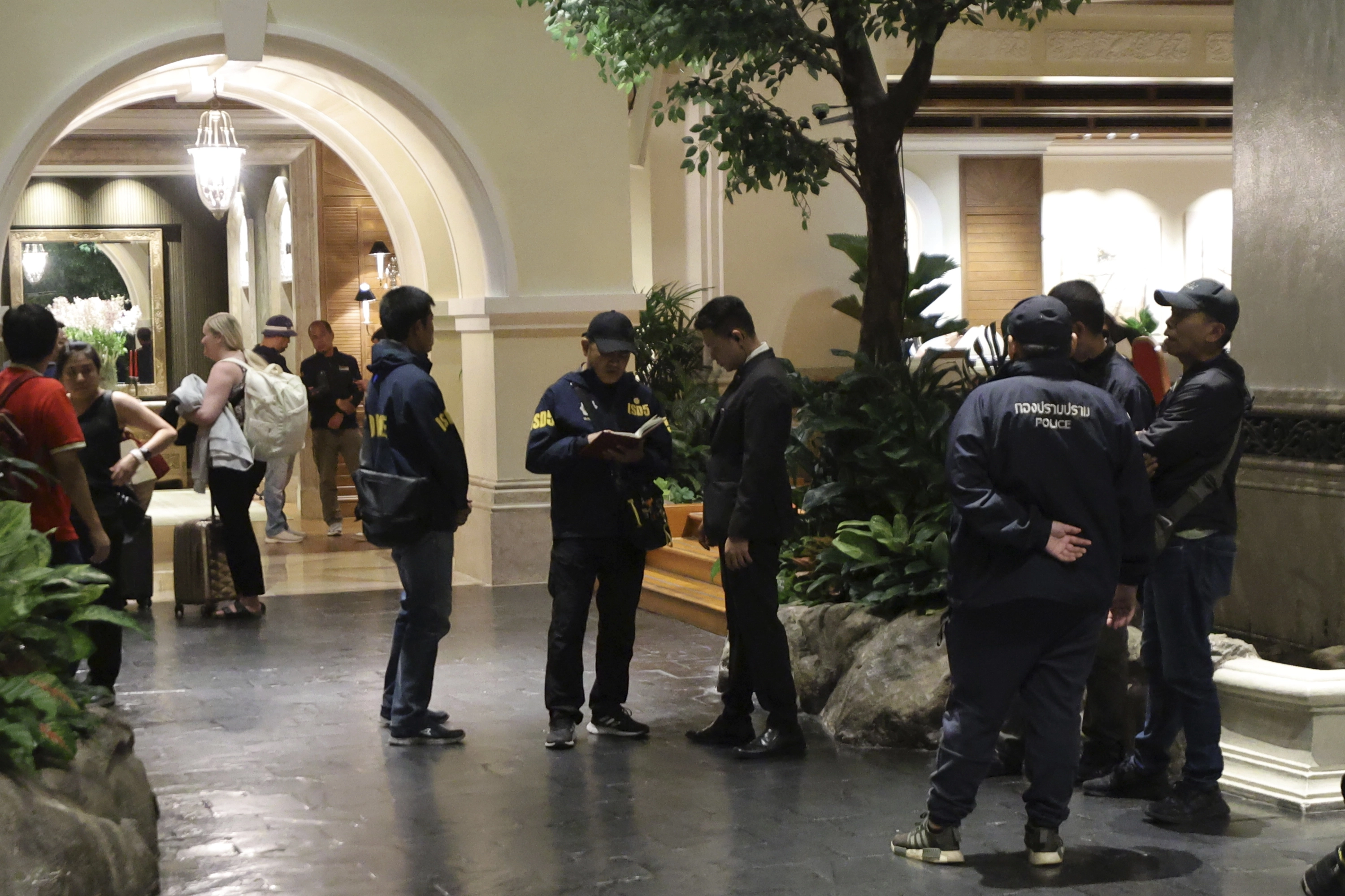 Deudas y cianuro: las incógnitas de las seis muertes en un hotel de lujo en Bangkok